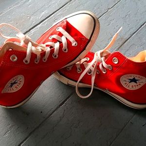 Red high top converse sneaks